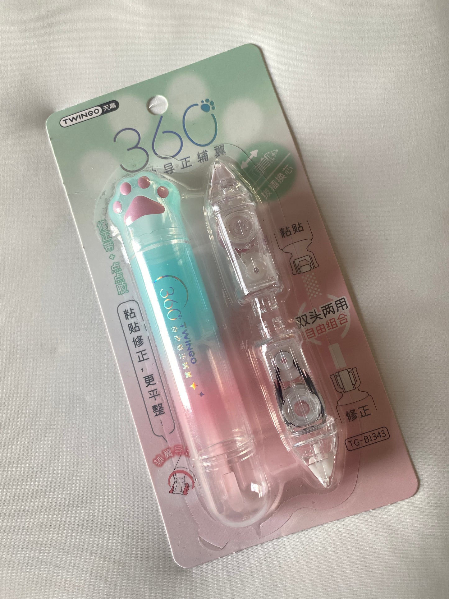 Corrector/Cinta adhesiva en 1