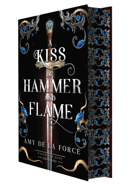 PRE-ORDEN- A Kiss of Hammer and Flame: The must-read, sizzling romantasy debut for fans of Throne of Glass by Amy de la Force TARDA DE 2-5 SEMANAS EN LLEGAR A PARTIR DEL 2 DE DICIEMBRE