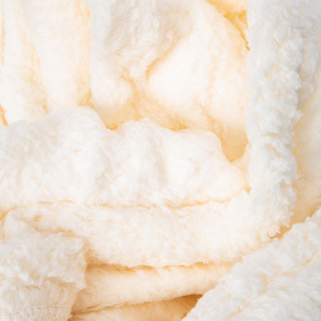 PRE-ORDEN- Bunny Sherpa Hooded Blanket 50in x 60in TARDA DE 2-4 SEMANAS EN LLEGAR