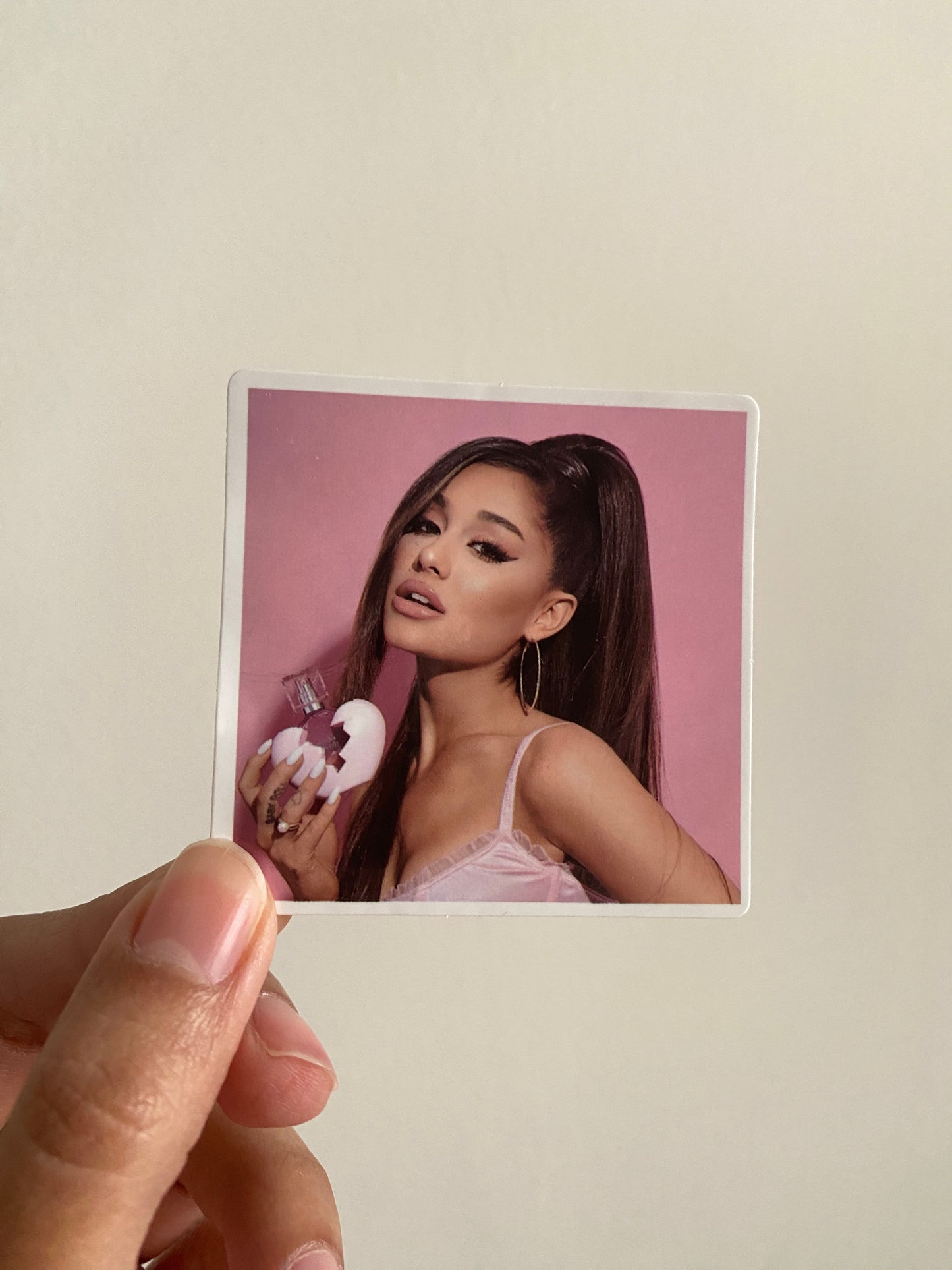 Sticker Ariana Grande