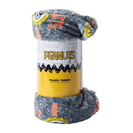 PRE-ORDEN- Peanuts® Travel Throw TARDA DE 2-4 SEMANAS EN LLEGAR