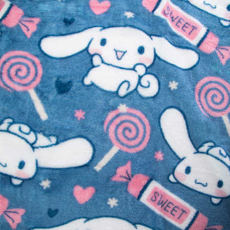 PRE-ORDEN- Sanrio® Silk Touch Throw Blanket TARDA DE 2-4 SEMANAS EN LLEGAR