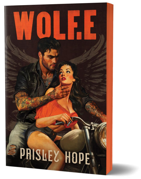 PRE-ORDEN- Wolf.e (Deluxe Edition) by Paisley Hope TARDA DE 2-5 SEMANAS EN LLEGAR A PARTIR DEL 14 DE OCTUBRE