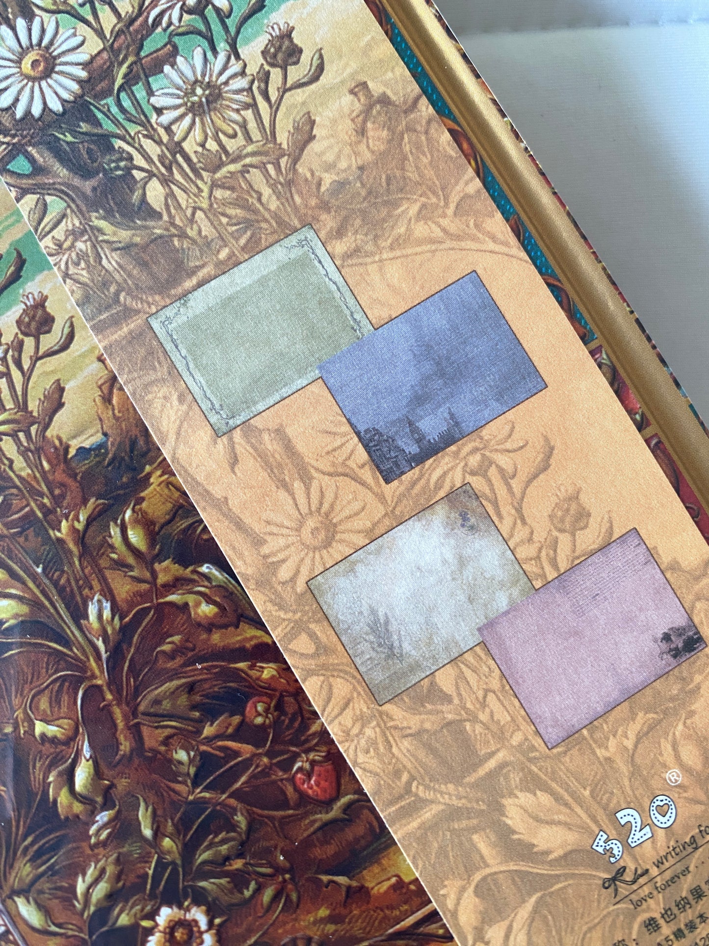 Libreta de pasta gruesa con hoja decorada