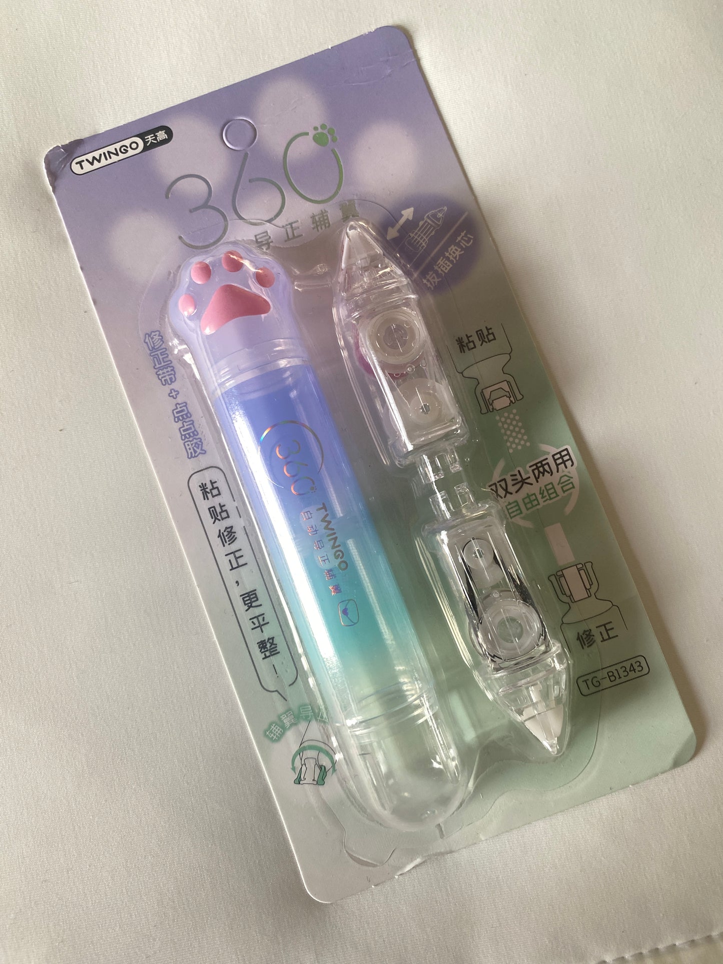 Corrector/Cinta adhesiva en 1
