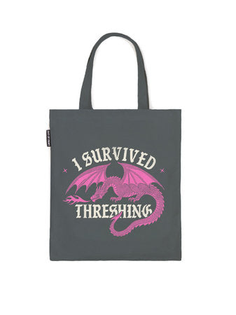 PRE-ORDEN- Fourth Wing: I Survived Threshing Tote Bag TARDA DE 2-5 SEMANAS EN LLEGAR A PARTIR DEL 3O DE SEPTIEMBRE