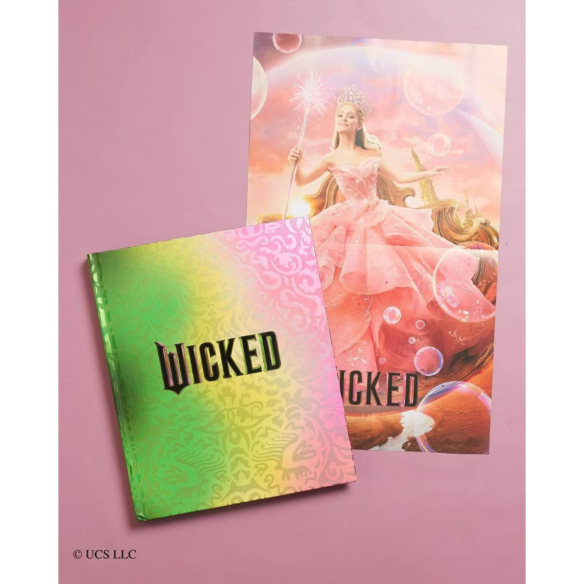 PREORDEN -WICKED: The Official Visual Companion – by Universal Pictures Target Exclusive (Hardcover) | 2 A 4 SEMANAS EN LLEGAR