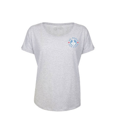 PRE-ORDEN- Jane Austen's Pride and Prejudice - Mr. Darcy Fan Club Women's Relaxed Fit TARDA DE 2-5 SEMANAS EN LLEGAR