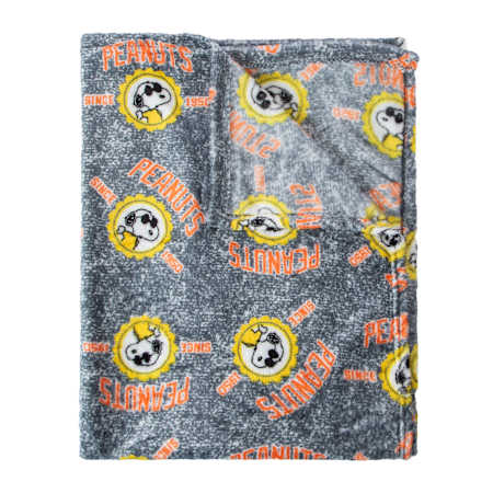 PRE-ORDEN- Peanuts® Travel Throw TARDA DE 2-4 SEMANAS EN LLEGAR
